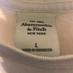 Abercrombie & Fitch Sweaters - Abercrombie Large Women’s sweater Abercrombie & Fitch Sweaters - Abercrombie Large Women’s sweater